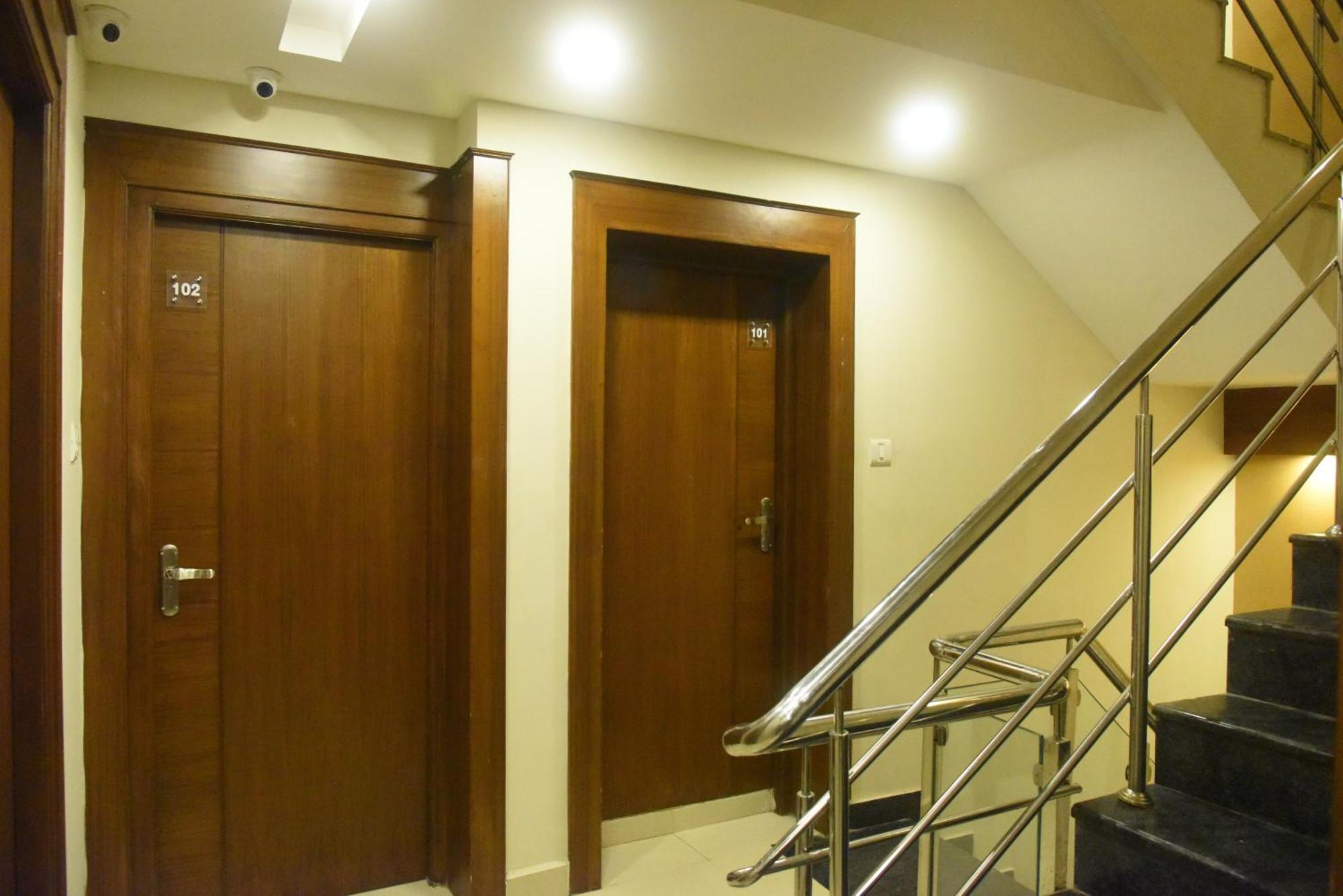 Hotel Olive Grand Čennai Exteriér fotografie