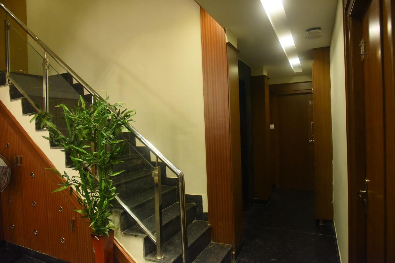 Hotel Olive Grand Čennai Exteriér fotografie