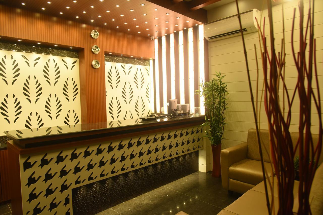 Hotel Olive Grand Čennai Exteriér fotografie